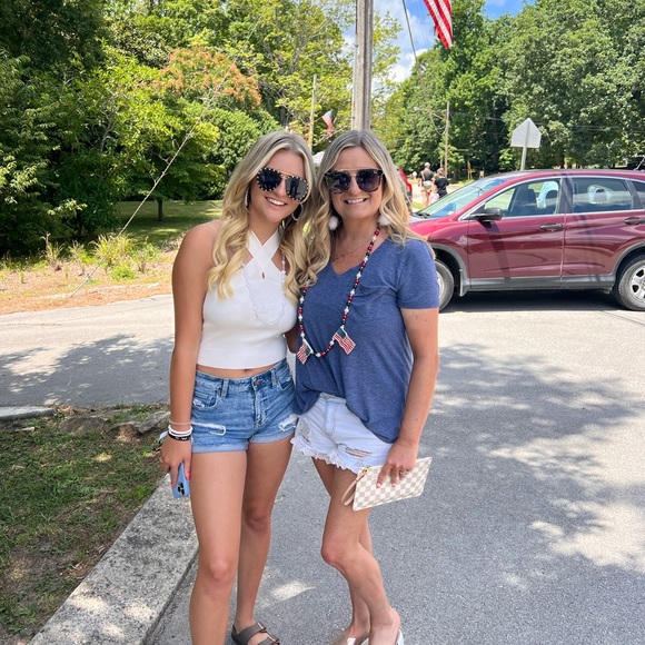 Meet your Poshers, Crystal and Bella - Picture 2 of 2